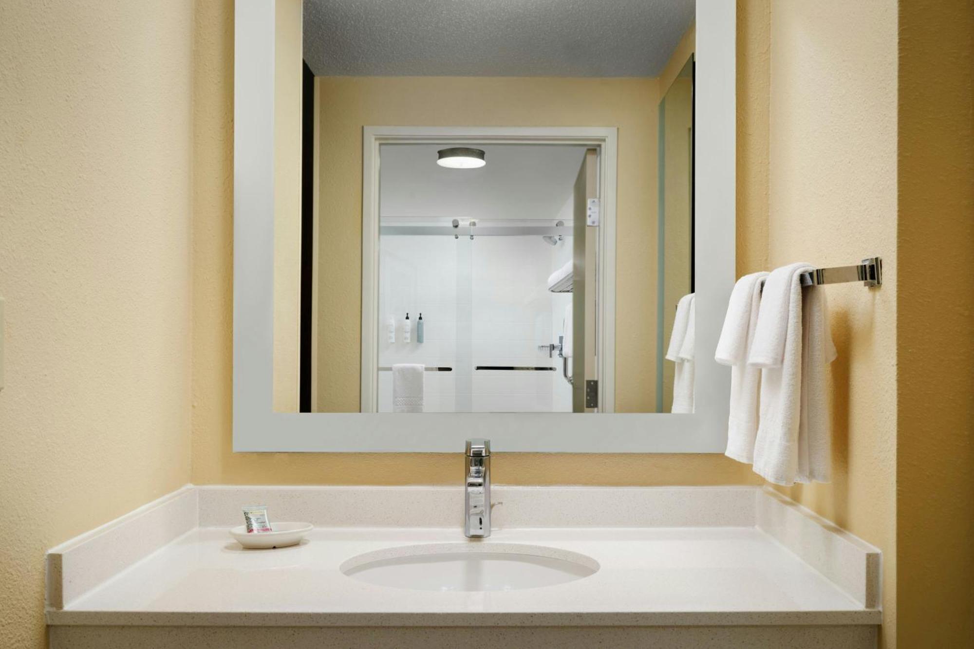 Springhill Suites Austin South Экстерьер фото