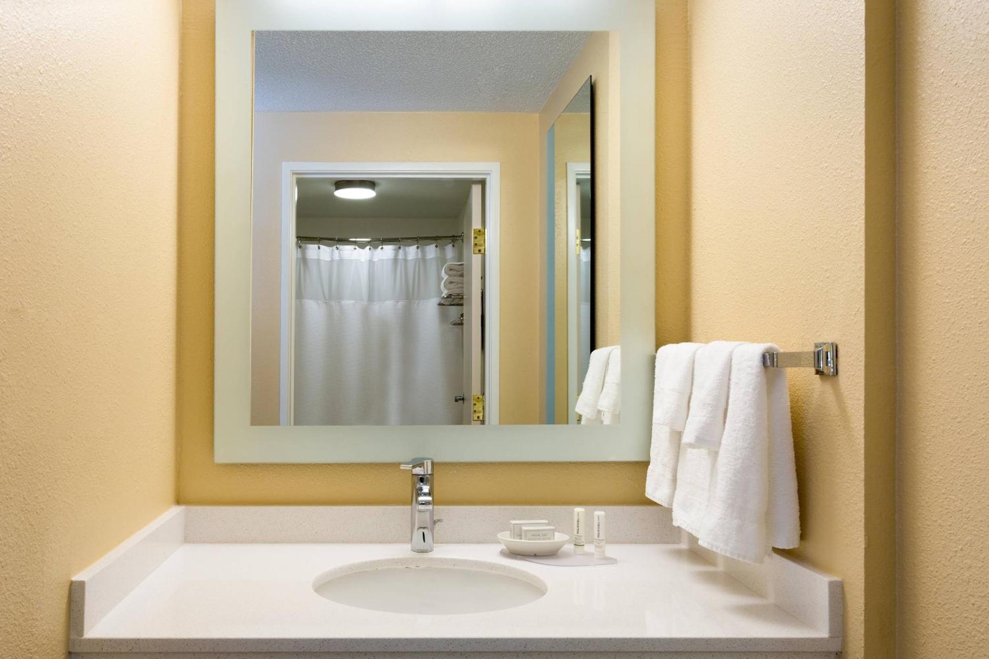 Springhill Suites Austin South Экстерьер фото